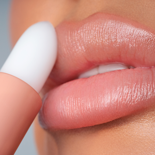 Хидратиращ балсам за устни HYDRO LIPS™